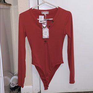 NWT L/S bodysuit w/ rust
